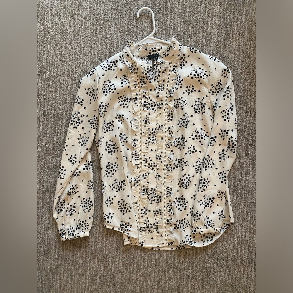 NWOT ANN Taylor blouse